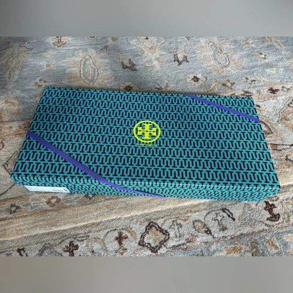 NIB Tory Burch Black Caitlin Stretch Over the Knee Suede/Neoprene Boots - Picture 9 of 14